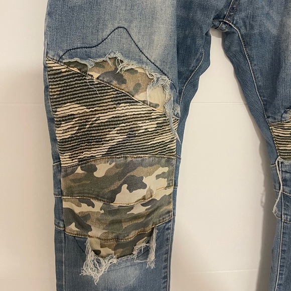 Jeans - Picture 2 of 5